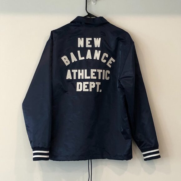 New Balance jacket men’s size M Sportswear's Greatest Hits Coaches Jacket - Picture 2 of 2